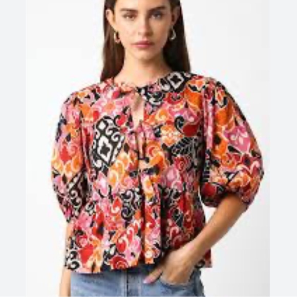 Olivaceous Boutique Puff Sleeve Tie-Front Blouse for Fall Small NWT NEW - Picture 2 of 9